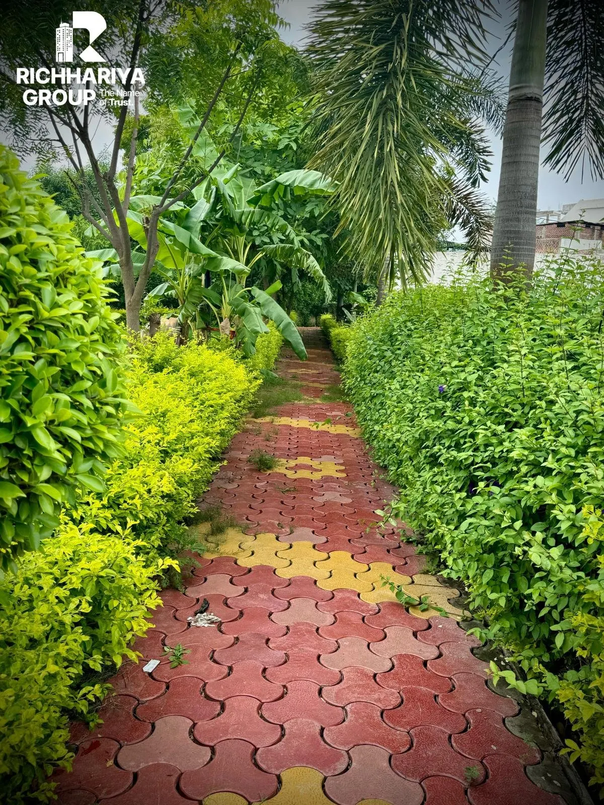 Park and temple context at Shree Gopal Vihar